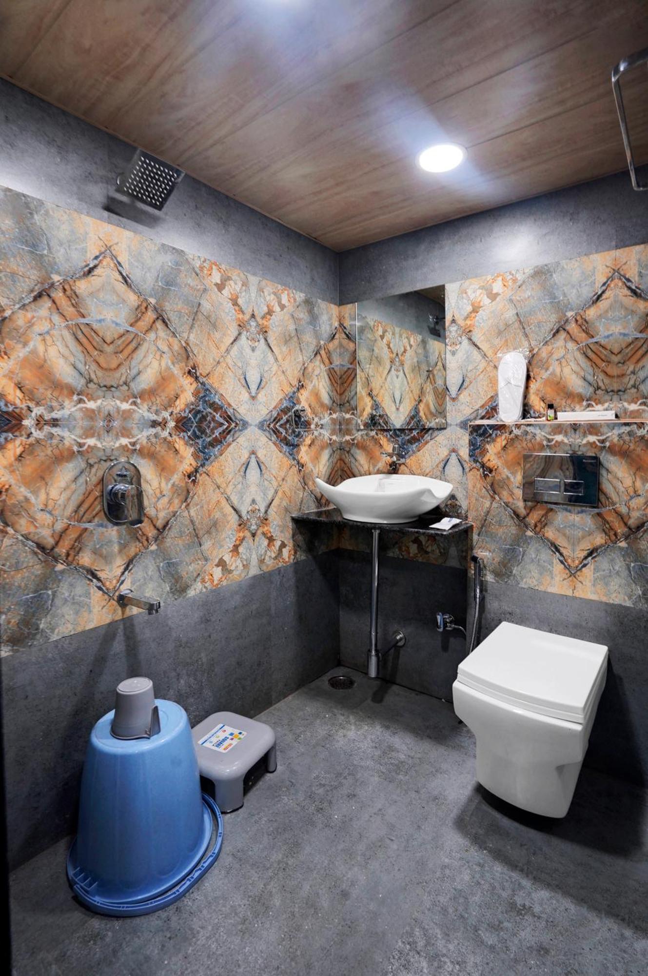 Regal Heaven 3* Pune
