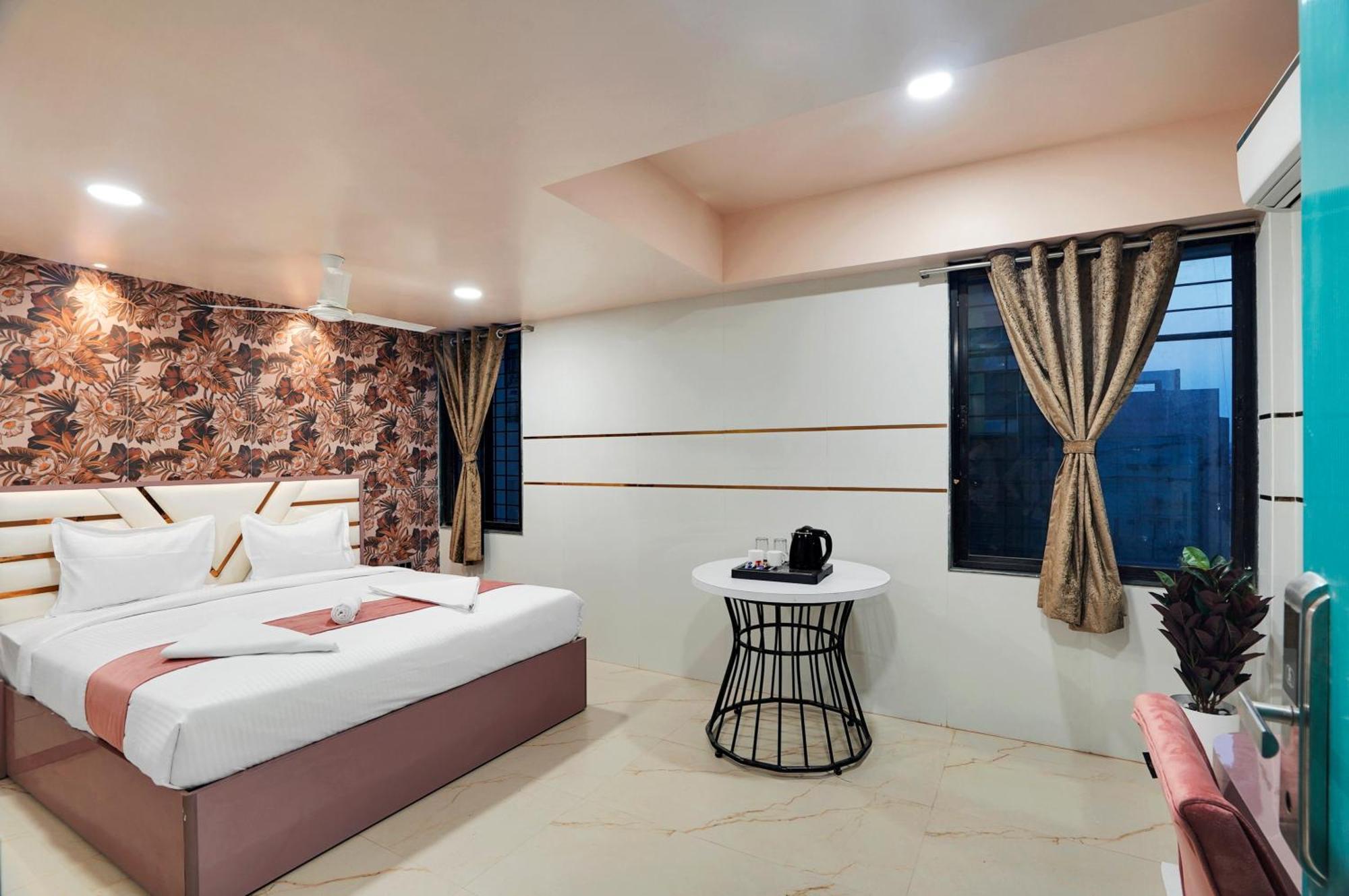 Hotel Regal Heaven